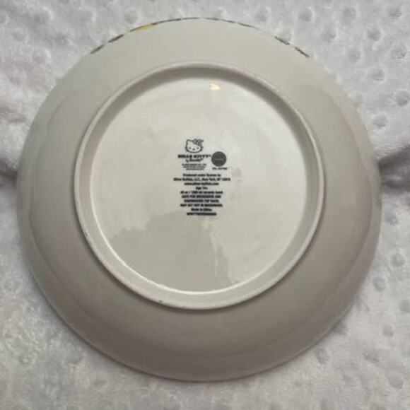 Hello Kitty Skeleton Halloween 9" Ceramic Serving Bowl- NEW - Picture 2 of 5